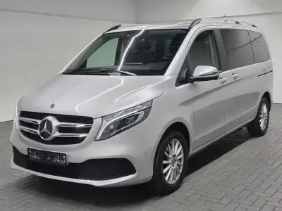 Używany Mercedes V250 190 KM (139 kW) 2022 Srebrny Minivan