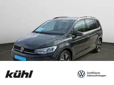 Gebraucht VW Touran Highline 150 PS (110 kW) 2023 Uranograu Van / Kleinbus