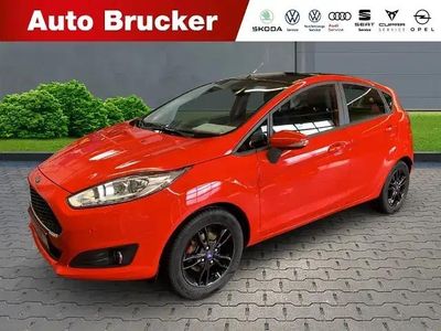 Gebraucht Ford Fiesta Celebration 101 PS (74 kW) 2017 Rot Kleinwagen
