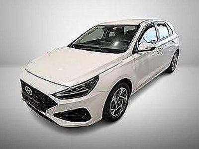 Gebraucht Hyundai i30 Style 101 PS (74 kW) 2024 Weiß Limousine