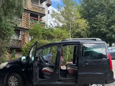 Gebraucht Citroën Berlingo 120 PS (88 kW) 2011 Schwarz Van / Kleinbus