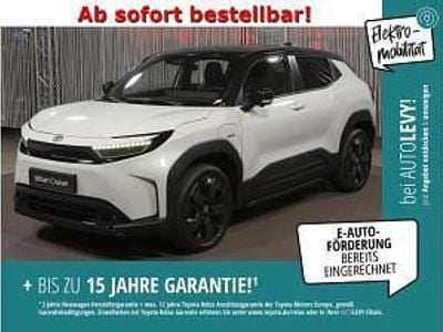 Neu Toyota Urban Cruiser Comfort 105 kW (144 PS) 2025 Blau SUV