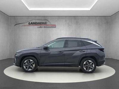 Neu Hyundai Tucson Advanced 160 PS (117 kW) 2025 Grau SUV