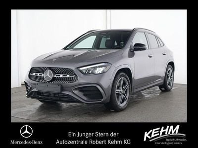 Grau Gebraucht 2024 Mercedes GLA220 AMG line SUV | 44.959 € (Guter Preis)