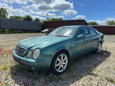 Gebraucht Mercedes CLK320 Avantgarde 218 PS (160 kW) 2000 Grün Coupé