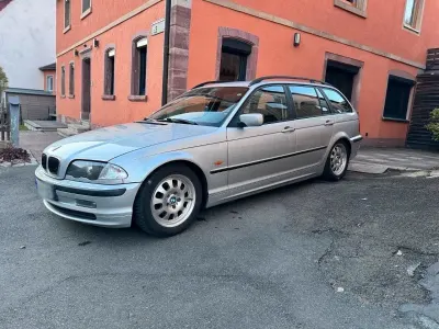 Gebraucht BMW 318 118 PS (86 kW) 1998 Silber Kombi