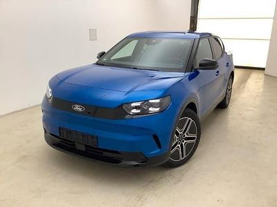 Neu Ford Capri Premium 125 kW (170 PS) 2025 Ein traum in blue my mind SUV