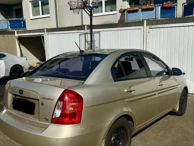 Gebraucht Hyundai Accent 116 PS (85 kW) 2009 Beige Limousine
