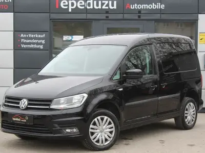Gebraucht VW Caddy 122 PS (89 kW) 2016 Schwarz Van / Kleinbus