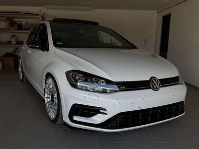 Weiß Gebraucht 2019 VW Golf VII R Limousine | 32.899 € (Teuer)