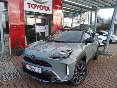 Grün Neu 2025 Toyota Yaris Cross Plus SUV | 34.990 €