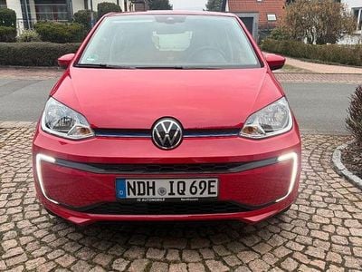Gebraucht VW e-up! Style 61 kW (83 PS) 2021 Rot Kleinwagen