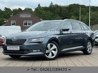Gebraucht Skoda Superb Ambition 180 PS (132 kW) 2018 Grau Kombi