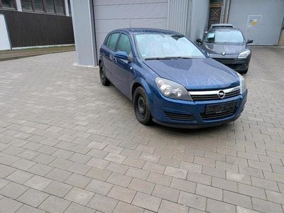 Gebraucht Opel Astra 105 PS (77 kW) 2004 Blau Limousine