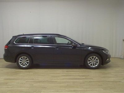 Schwarz Gebraucht 2019 VW Passat Comfortline Kombi | 17.180 € (Guter Preis)