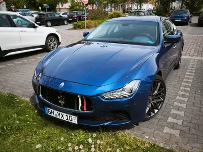 Gebraucht Maserati Ghibli 409 PS (300 kW) 2015 Blau Limousine