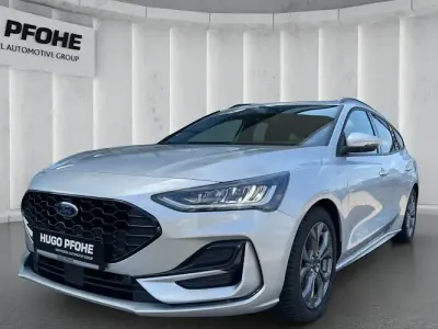 Gebraucht Ford Focus ST-Line 155 PS (114 kW) 2025 Moondust silver metallic Kombi