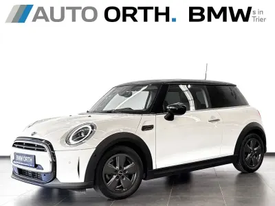 Używany Mini Cooper 136 KM (100 kW) 2022 Biały Hatchback