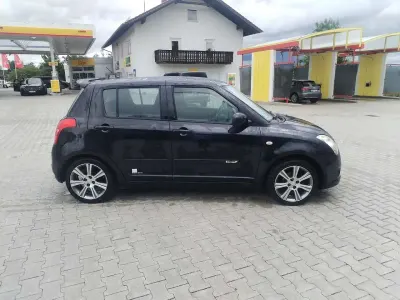 Gebraucht Suzuki Swift Club 92 PS (67 kW) 2008 Kleinwagen