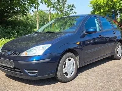 Gebraucht Ford Focus Futura 101 PS (74 kW) 2003 Blau Limousine