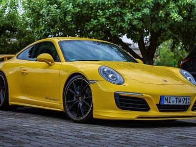 Porsche 911 Carrera 4