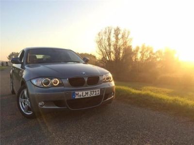 Gebraucht BMW 120 177 PS (130 kW) 2011 Grau Kleinwagen