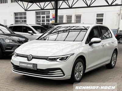 gebraucht VW Golf VIII 1.0 eTSI DSG Life RFK LED-PLUS NAVI GJR