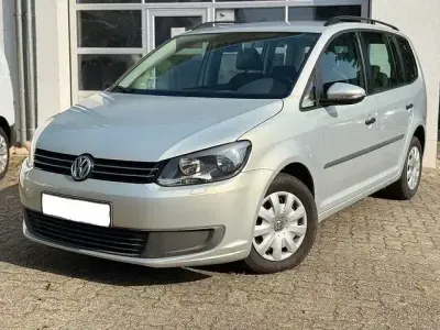 Gebraucht VW Touran S 105 PS (77 kW) 2011 Silber Van / Kleinbus