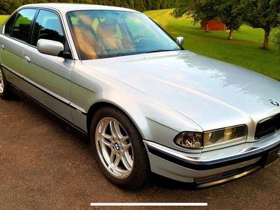 BMW 728