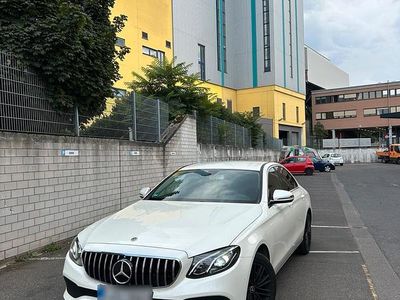 Gebraucht Mercedes E200 150 PS (110 kW) 2018 Weiß Limousine