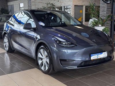 Grau grau Gebraucht 2023 Tesla Model Y SUV | 32.900 € (Fairer Preis)
