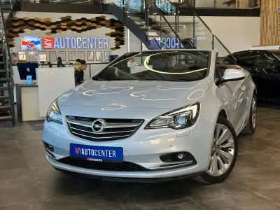 Usata Opel Cascada Innovation 140 CV (102 kW) 2013 Argento Cabrio