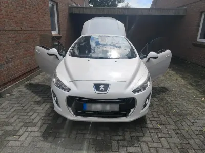 Gebraucht Peugeot 308 CC 120 PS (88 kW) 2011 Weiß Cabrio