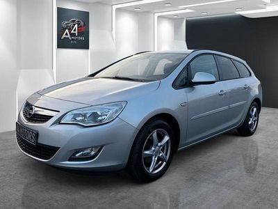 Usata Opel Astra 95 CV (69 kW) 2012 Argento Station wagon