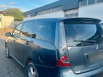Mitsubishi Grandis