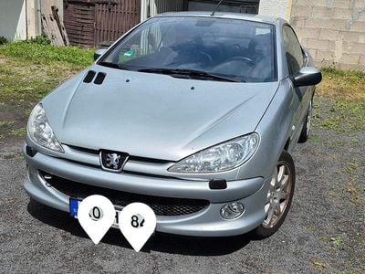 Gebraucht Peugeot 206 CC 109 PS (80 kW) 2005 Silber Cabrio