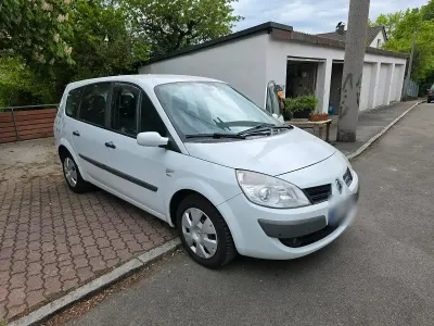 Gebraucht Renault Clio 180 PS (132 kW) 2009 Weiß Van / Kleinbus