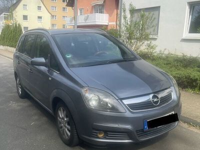 gebraucht Opel Zafira 2.2 Benzin 7 Setzer Neu Tüv bis April 2026