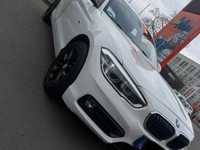 Gebraucht BMW 118 Sport Line 150 PS (110 kW) 2017 Weiß Kleinwagen