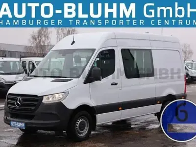 Używany Mercedes Sprinter 143 KM (105 kW) 2021 Biały Van