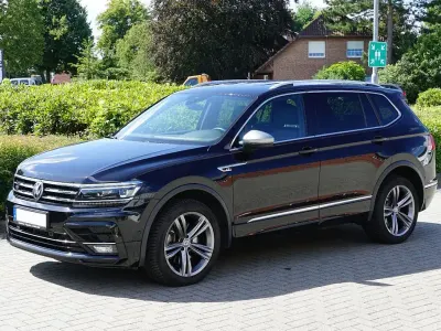 Gebraucht VW Tiguan Allspace Highline 200 PS (147 kW) 2021 Schwarz SUV