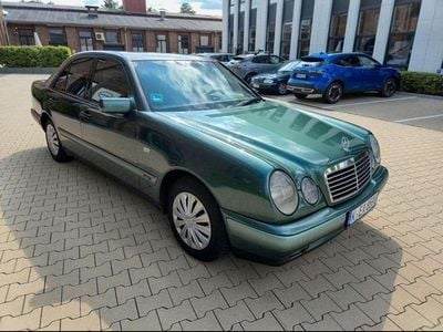 Mercedes E230