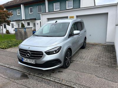 Mercedes T180