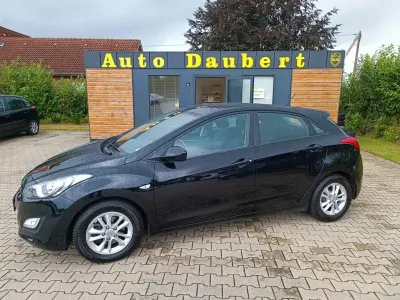 Gebraucht Hyundai i30 99 PS (72 kW) 2014 Schwarz Limousine