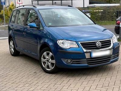 Second-hand VW Touran 109 CP (80 kW) 2007 Albastru Monovolum