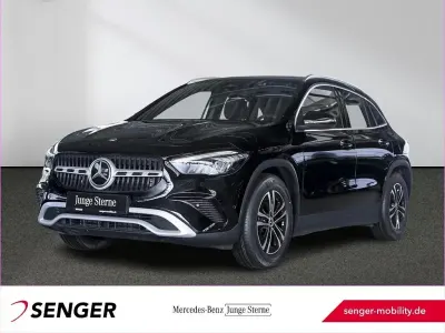 Gebraucht Mercedes GLA200 163 PS (119 kW) 2024 Unilack nachtschwarz SUV
