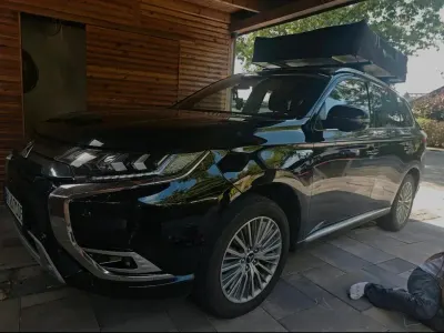 Gebraucht Mitsubishi Outlander P-HEV Top 224 PS (164 kW) 2019 Schwarz SUV
