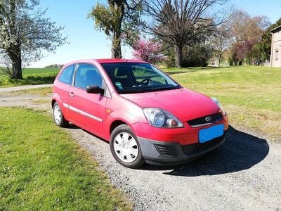 Gebraucht Ford Fiesta 60 PS (44 kW) 2006 Rot Kleinwagen