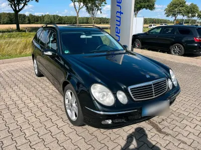 Gebraucht Mercedes E280 177 PS (130 kW) 2005 Schwarz Kombi