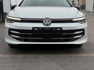 Gebraucht VW Golf VIII Goal 150 PS (110 kW) 2025 Weiß Limousine
